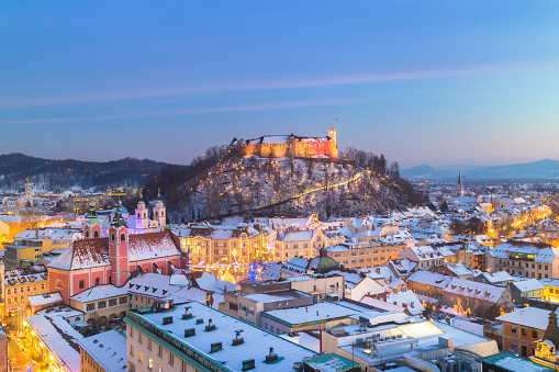 Panorama de Ljubljana en invierno.   Eslovenia, Europa. photo