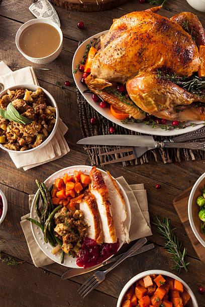 istock Full Homemade Thanksgiving Dinner 495329886
