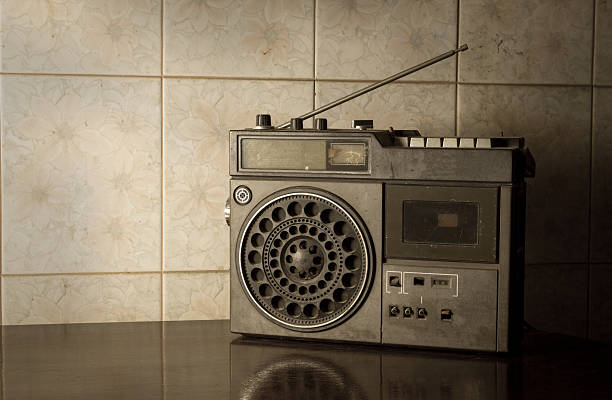 istock Old retro radio,vintage color. 495334591