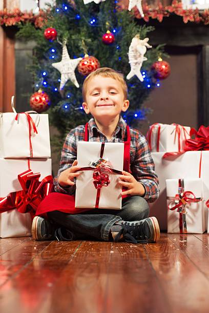 istock Child and Christmas Gift Box 495371864