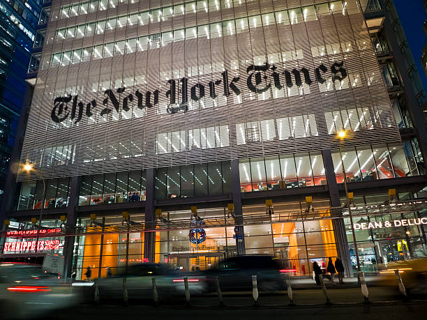 new york times building - times up foto e immagini stock