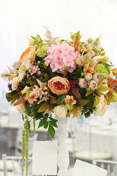 istock floral wedding catering 495378382