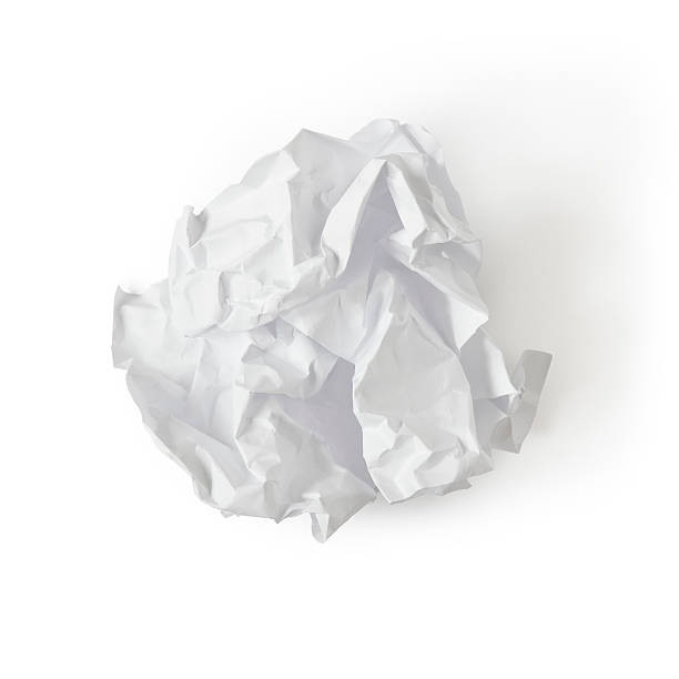 boule de papier - paper crumpled white crushed photos et images de collection