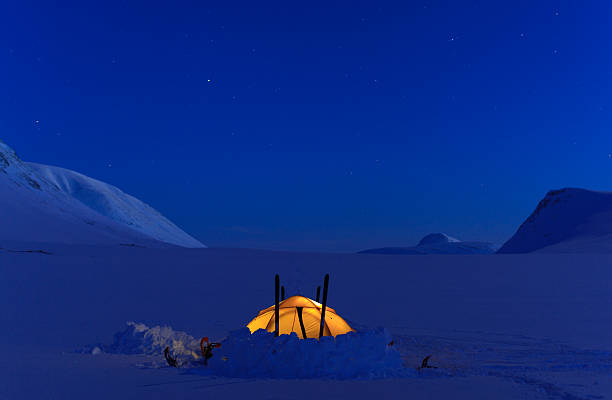 istock Tent in the snow 495385973