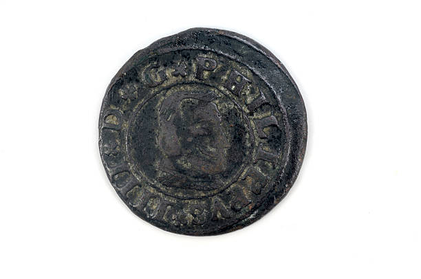 istock Felip IV , 1664 spain coin, 16 maravedis 495437574