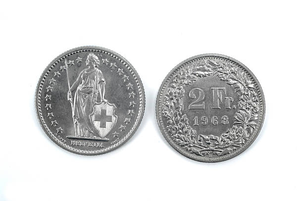 硬貨マクロ 2 スイスフラン-白で��分離 - swiss currency coin swiss francs swiss coin ストックフォトと画像