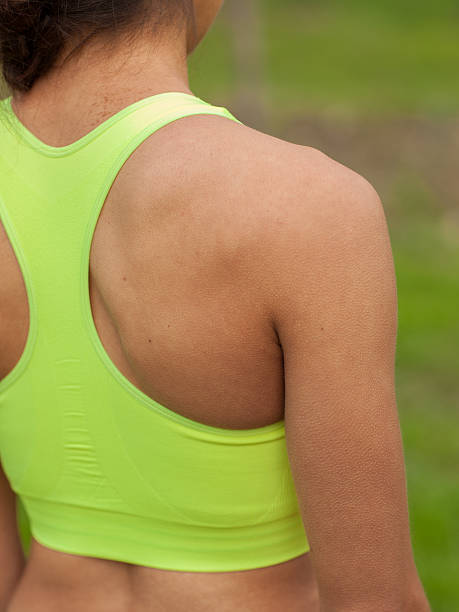 istock Athletic young Hispanic woman in workout clothing 495493578