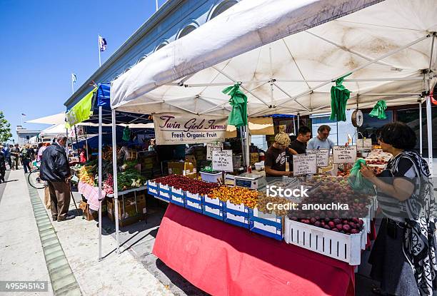 Mercado De Produtos Agrícolas No Porto De San Francisco - Fotografias de stock e mais imagens de Califórnia