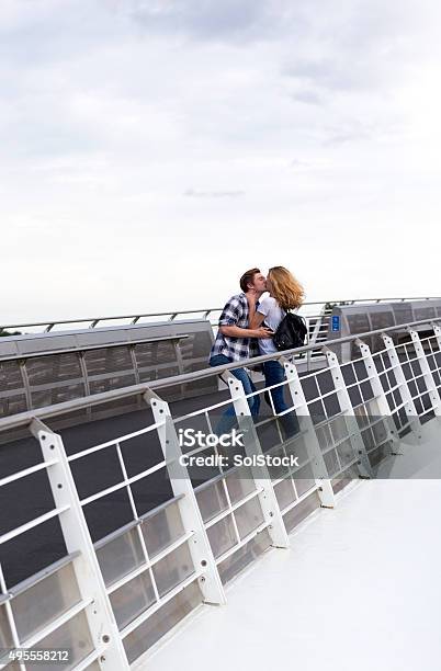 Young Romance Stockfoto en meer beelden van 20-24 jaar - 20-24 jaar, 2015, Alleen volwassenen