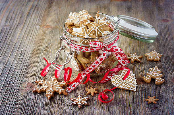 istock Christmas gingerbread cookies, festive rustic table decoration 495561168