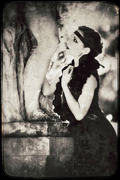 istock Vintage woman portrait 495587153
