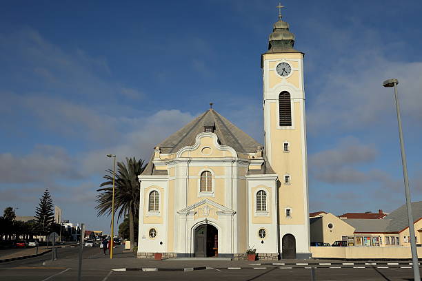 die alte kirche фон swakopmund в намибии - deutsches reich стоковы�е фото и изображения