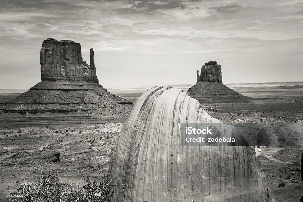 Monument Valley, lejano oeste paisaje, USA Landmark - Foto de stock de Blanco y negro libre de derechos