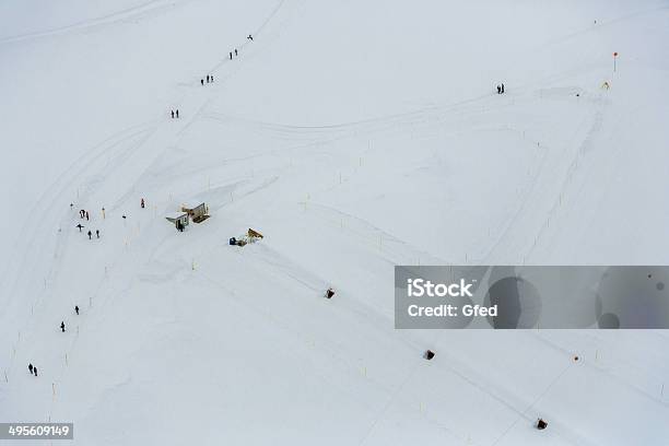 Jungfraujoch - Fotografias de stock e mais imagens de Alpes Europeus - Alpes Europeus, Ao Ar Livre, Aventura