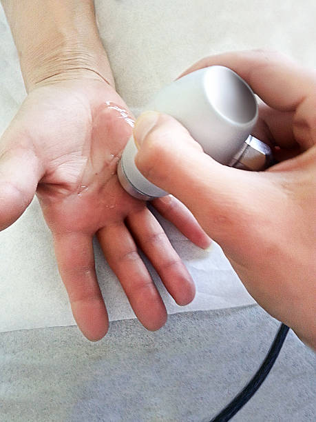 istock Ultrasound therapy treatment 495615382