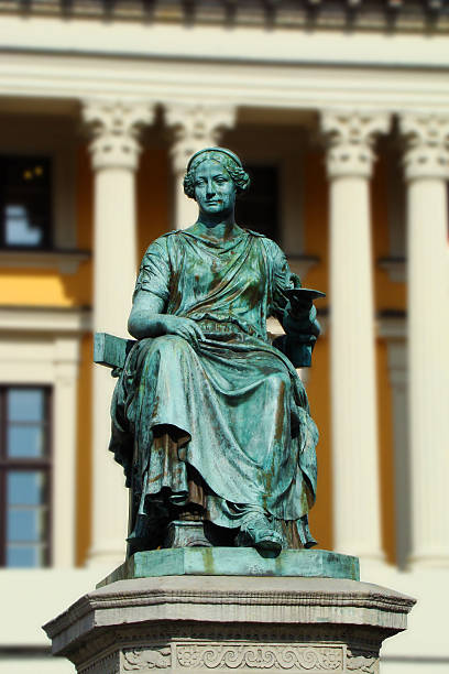 istock Statue of woman 495622168