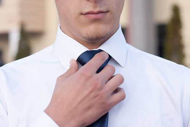 istock Young bussinessman wearing a tie 495624928