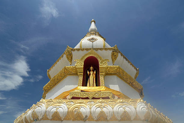 istock THAILAND ISAN KING AND WAT CHAI MONGKHON 495626799