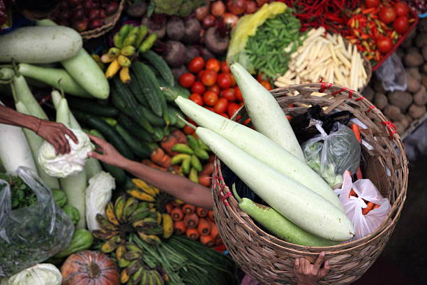 istock ASIA BALI DENPASAR MARKET FEGETABLE 495627077