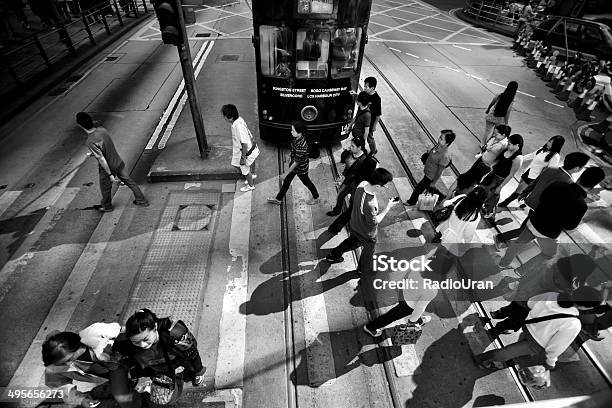 Gente Per Le Strade Di Hong Kong - Fotografie stock e altre immagini di Affollato - Affollato, Ambientazione esterna, Asia