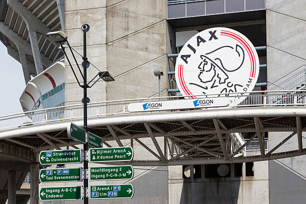 外観のサッカースタジアム iin アムステルダム,オランダ - uefa ストックフォトと画像