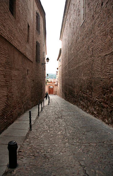 istock Toledo narrow street 495659562