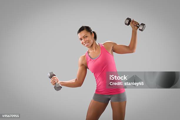 Foto de Exercícios De Treino De Força e mais fotos de stock de 30 Anos - 30 Anos, Adulto, Adulto de idade mediana