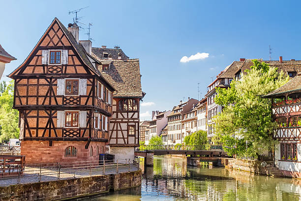 house tanners, distrito petite france. estrasburgo, francia - european culture architecture strasbourg france alsace fotografías e imágenes de stock