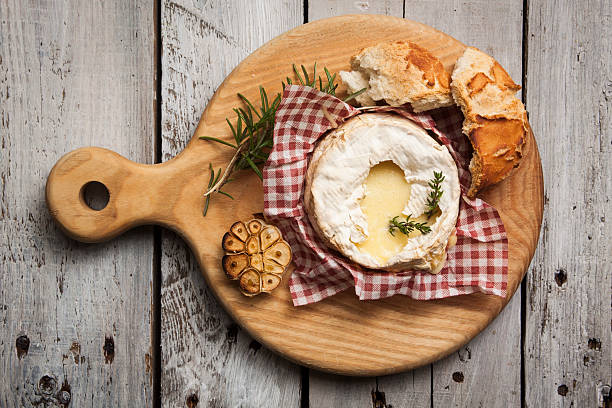 Baked Camembert on Wood