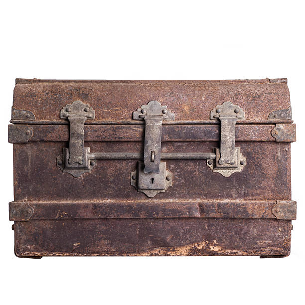 istock old metal treasure chest. 495714367
