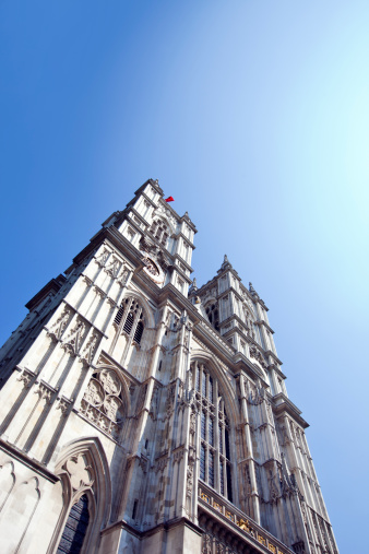 Abadía de Westminster y cielo azul photo