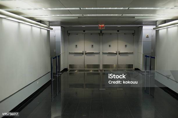 Silencioso Passagem - Fotografias de stock e mais imagens de Abastecer - Abastecer, Aberto, Aeroporto