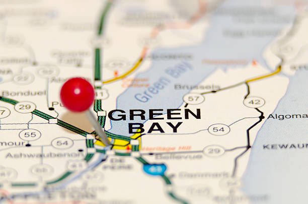 green bay city pin auf der karte - cheese plant stock-fotos und bilder