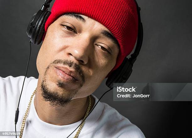 Styn Dutch Rapper Stoned 음악과 Dj 힙합 Rapper 헤드폰 착용을 DJ에 대한 스톡 사진 및 기타 이미지 - DJ, 갈색 눈, 검은색 ...