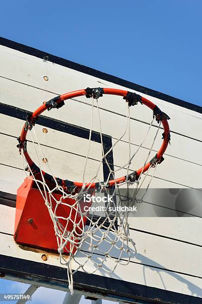 Basketball Hoop Stockfoto und mehr Bilder von Aktivitäten und Sport - Aktivitäten und Sport, Alt, Ausrüstung und Geräte