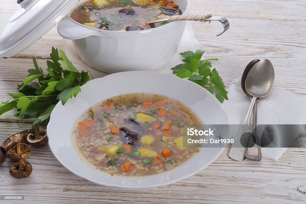 Krupnik-  polaco sopa de cebada mondada - Foto de stock de Alimento libre de derechos