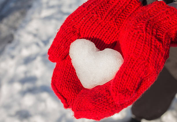istock snowflake in the form of heart 495752270