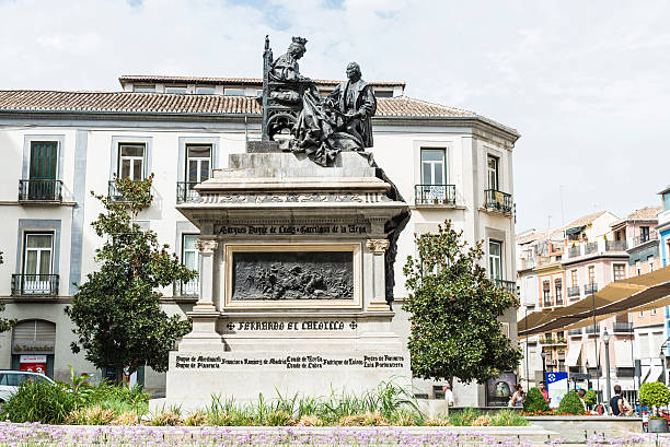 Monument to Isabella the Catholic and Cristobal Colon, Granada, Granada, Spain - August 11, 2015: Monument to Isabella the Catholic and Christopher Columbus in the center of Granada, Andalusia christopher columbus andalusia granada monument stock pictures, royalty-free photos & images
