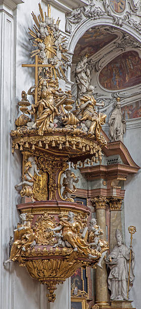 istock Vienna - Pulpit of baroque Servitenkirche 495786153