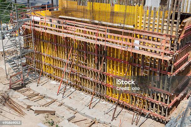 Sitio De Construcción De Puente Pilar Foto de stock y más banco de imágenes de Vía principal - Vía principal, Acero laminado, Aire libre