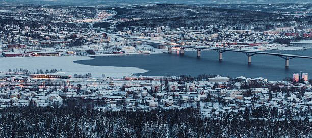 cidade de sundsvall norrland suécia - norrland imagens e fotografias de stock