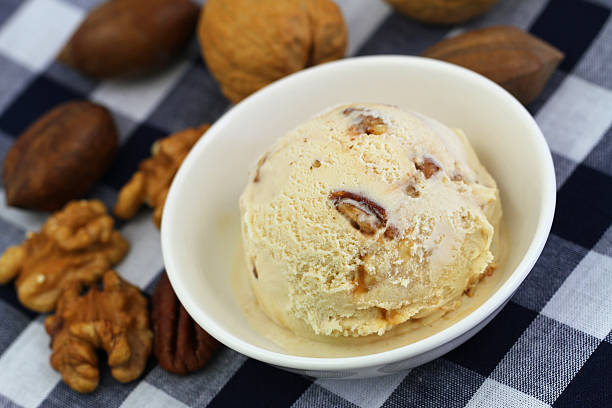 istock Pecan, walnut and caramel ice cream 495912067