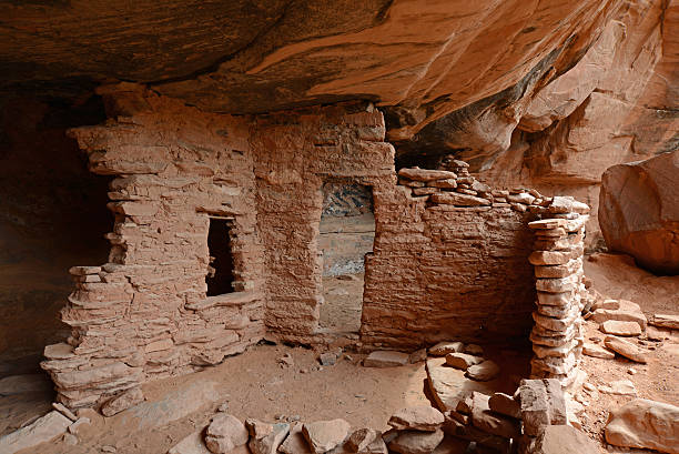 Anasazi Ruin Ancient walls of an Anasazi ruin in southern Utah, American Southwest. puebloan peoples stock pictures, royalty-free photos & images