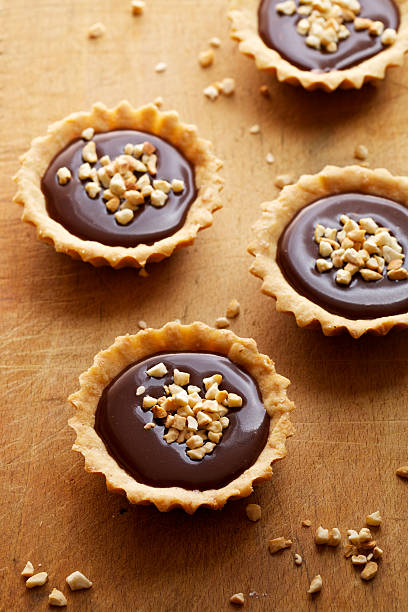 istock Tart with milk chocolate and roasted cashew nuts 495918515