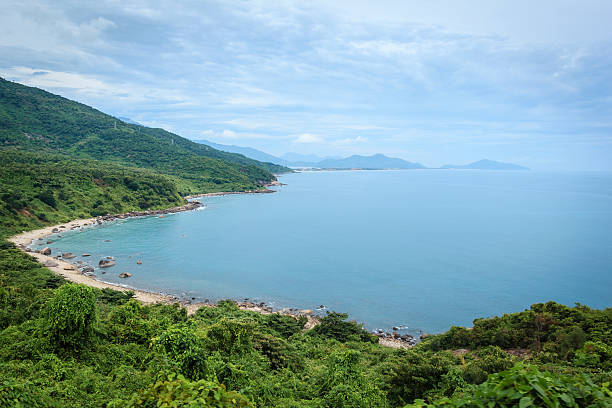 istock Coast view from Hai Van Pass, Vietnam 495927998