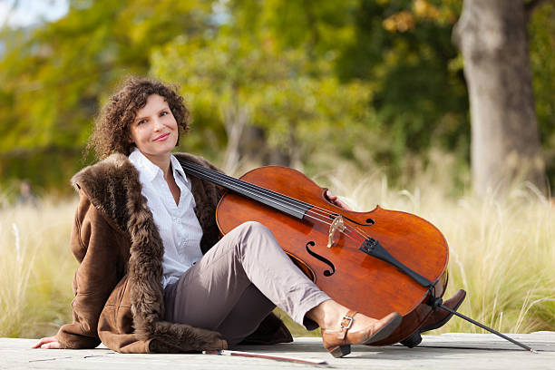 istock musician outdoors, portrait 495933142
