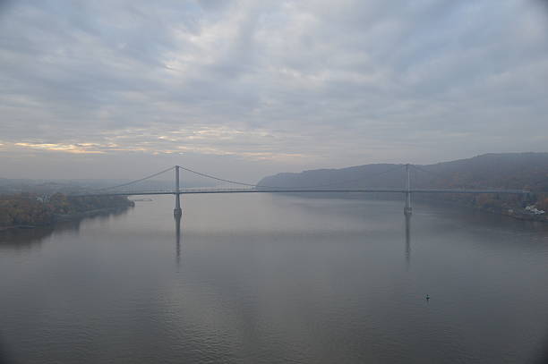 istock Mid-Hudson Bridge early in the morning 495979550