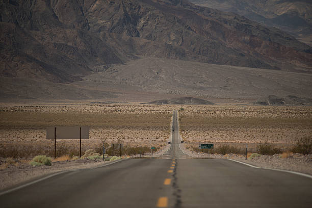 istock Centre of Highway 190 Death Valley 495987362