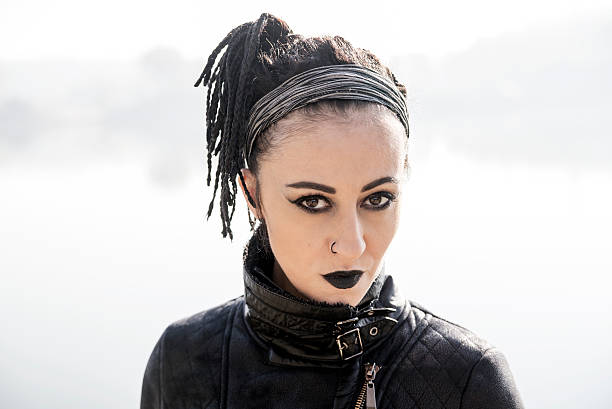 необычные girl - pierced punk goth teenager стоковые фото и изображения