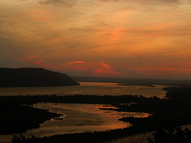 istock Landscape of nature on the Volga River 496028638